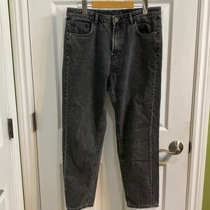 Zara Trafaluc Jeans Women's 8 Faded Black High Rise Tapered Leg Mom Ankle Denim